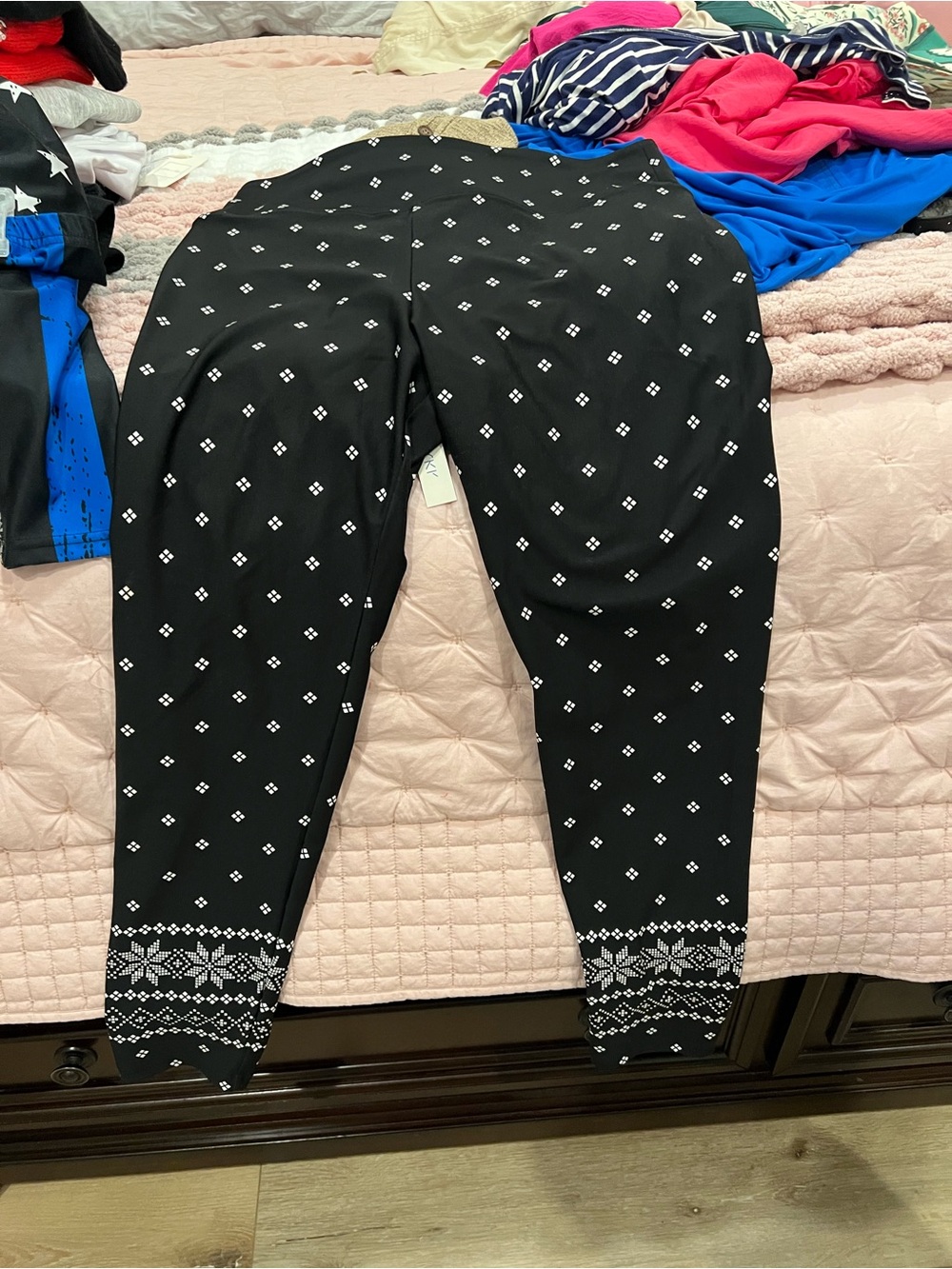 Lou & Grey Black Leggings with White Geometric & Nordic Cuff Pattern